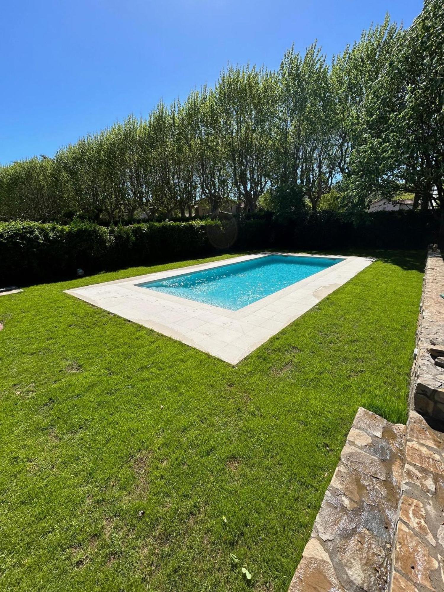 Espectacular Casa Chateau En El Centro De Olot Exterior photo